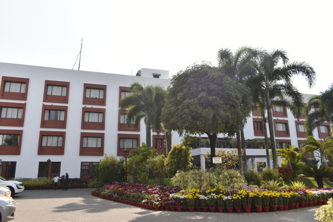 Hotel The Orchard à Jharsuguda Extérieur photo